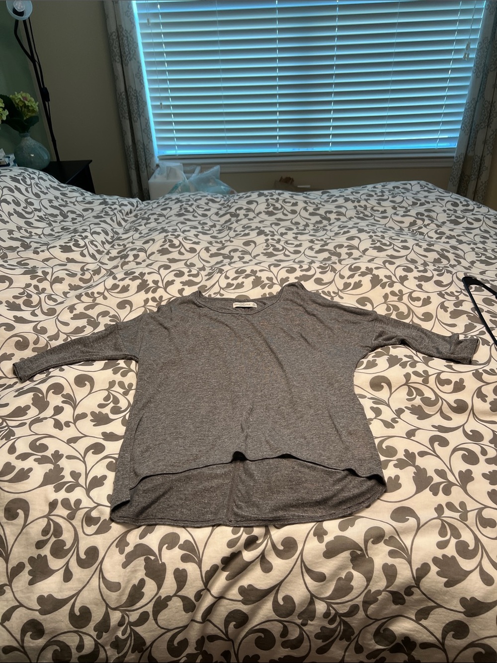 Abercrombie & Fitch Gray Lightweight Long Sleeve Top